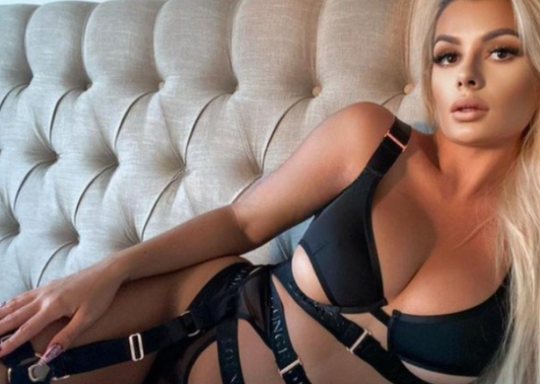Маленькая шлюха Мариночка , 35 лет, г. Екатеринбург